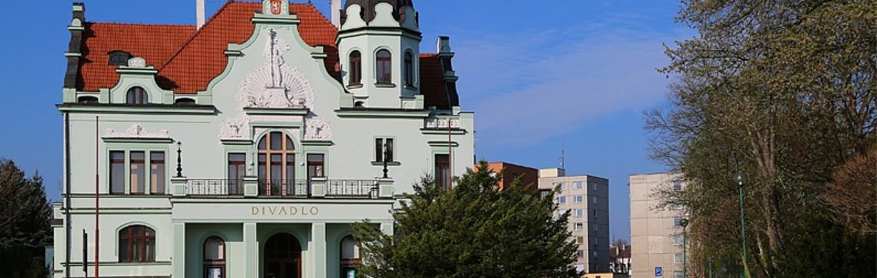 Divadelní představení - komedie POPELKA A PÁLENKA