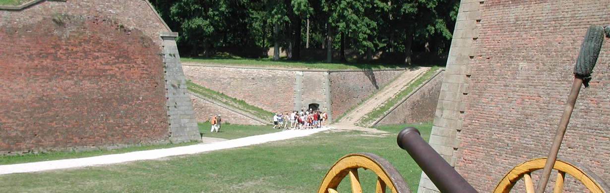 Silvestrovské střílení v Ravelinu No. XIV