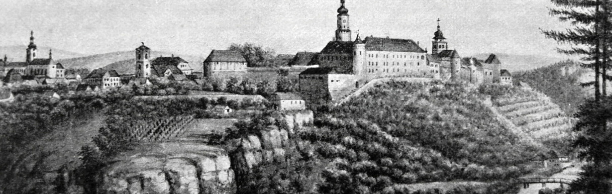 Minulost a přítomnost v kresbách členů Spolku neprofesionálních výtvarníků z Nového Města  nad Metují