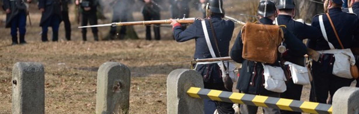 DOZVUKY PRUSKO-RAKOUSKÉ VÁLKY V ROCE 1866   v oddělení pro dospělé městské knihovny