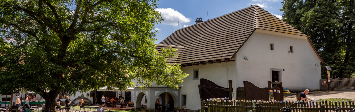 Odpoledne s pohádkou na zahradě Rudrova mlýna