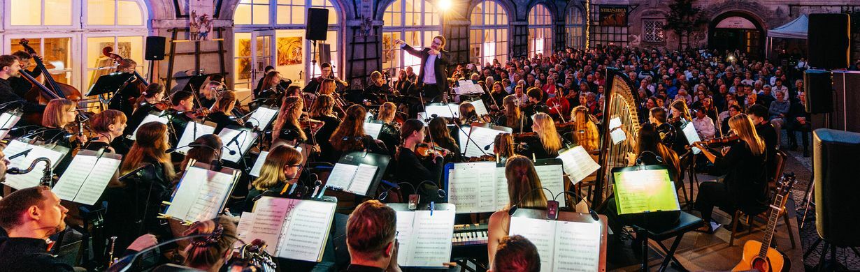 Z pohádky do pohádky – Novoměstská filharmonie Z pohádky do pohádky – Novoměstská filharmonie