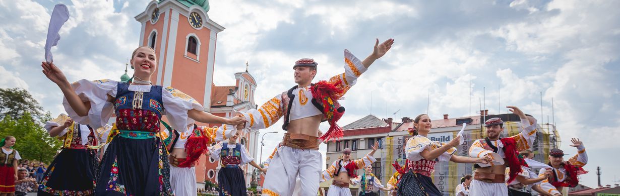 65. Mezinárodní folklorní festival roztančí Červený Kostelec 14. – 18. srpna 2019