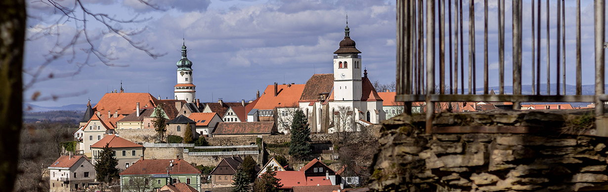 Kladské pomezí z výšky: vyhlídky, rozhledny a dobrodružství, které stojí za každý schod