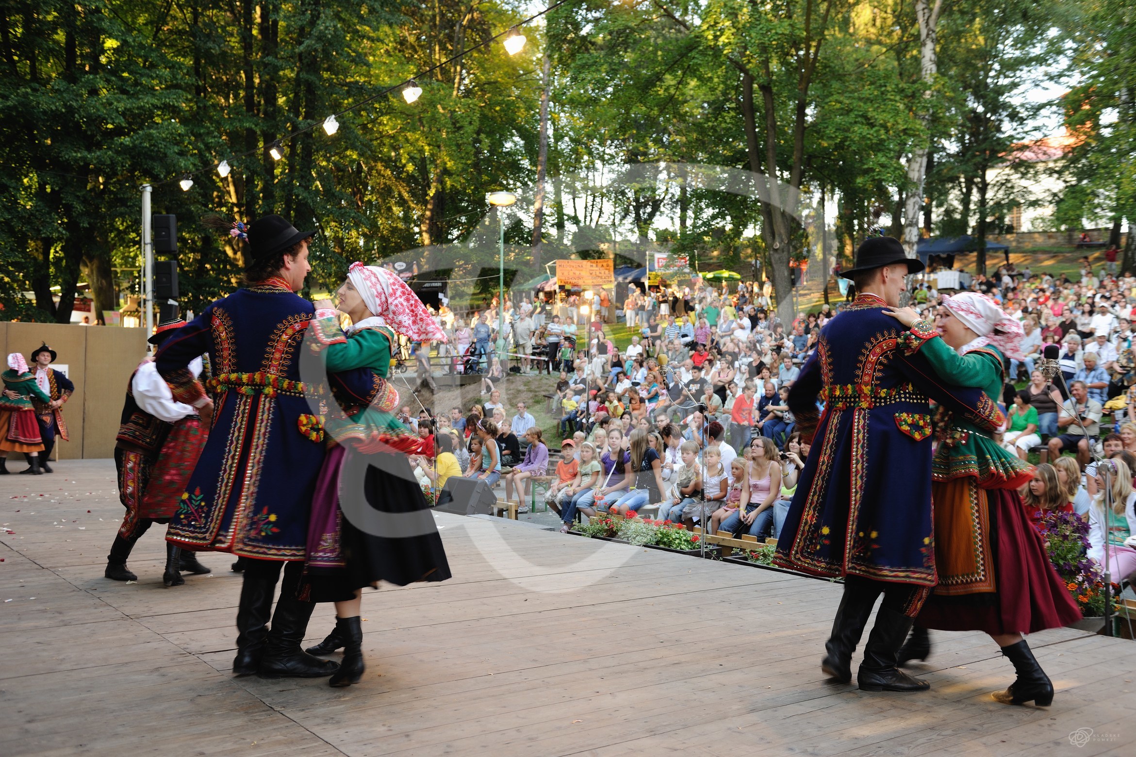 Mezinárodní folklorní festival Červený Kostelec