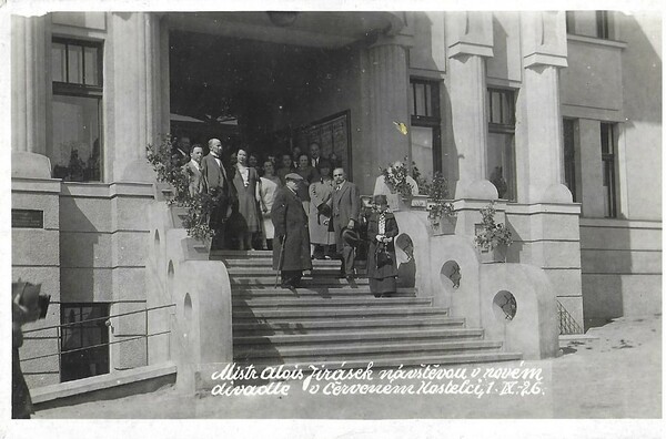 Hraní amatérského divadla - UNESCO