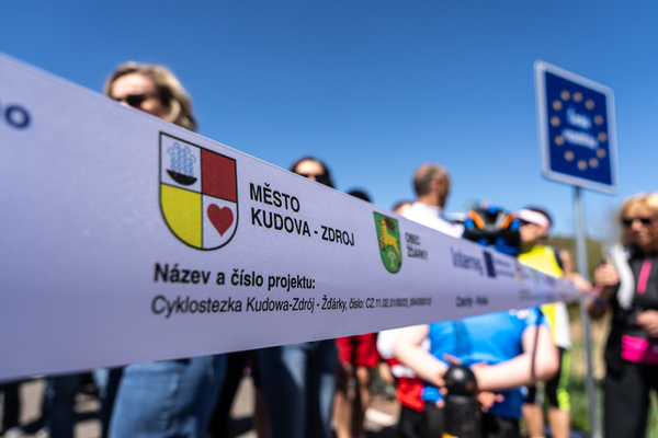 Cyklostezka Žďárky